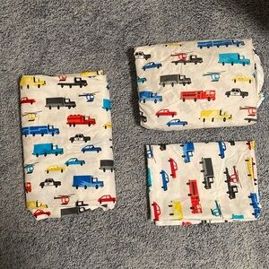 3pc. Pillowfort Transport Terrific Twin Sheet Set